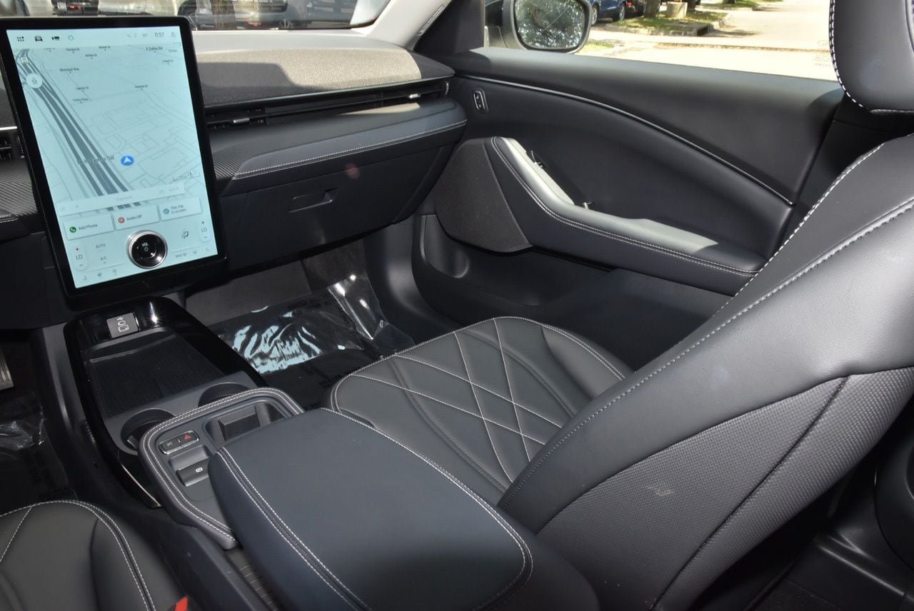 Certified 2025 Ford Mustang Mach-E Select w/ Comfort Package Lite AWD/4WD image 17