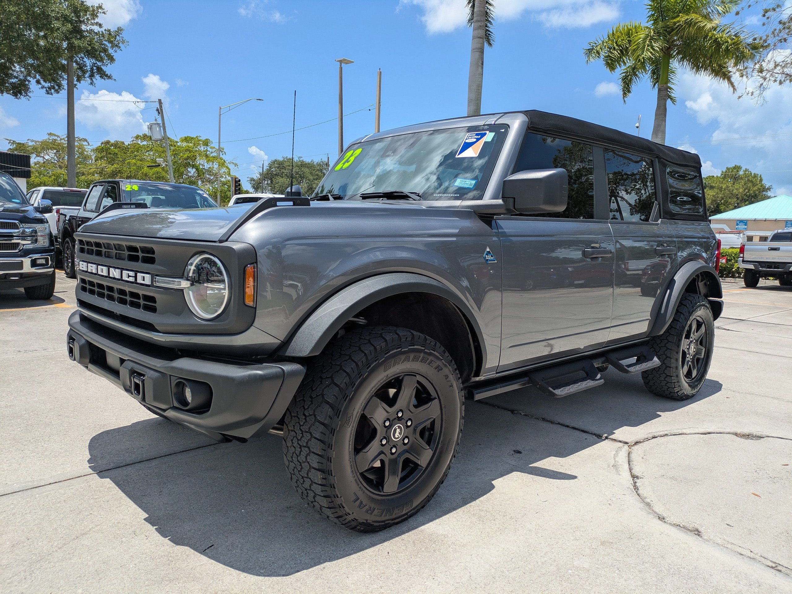 Certified 2023 Ford Bronco Black Diamond AWD/4WD image 7