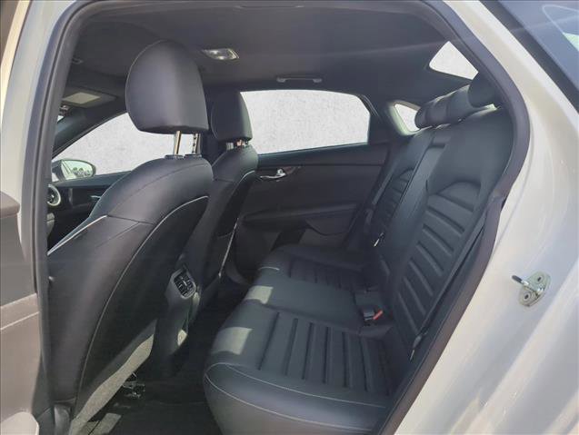 Used 2023 Kia Forte GT-Line w/ GT-Line Premium Package FWD image 19