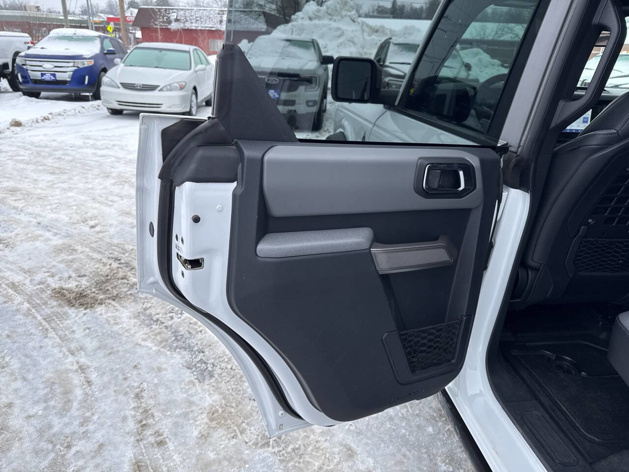 Certified 2022 Ford Bronco Black Diamond image 26