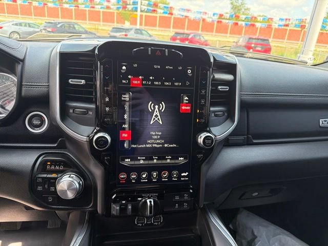 Used 2021 RAM 1500 Laramie w/ Sport Appearance Package AWD/4WD image 14