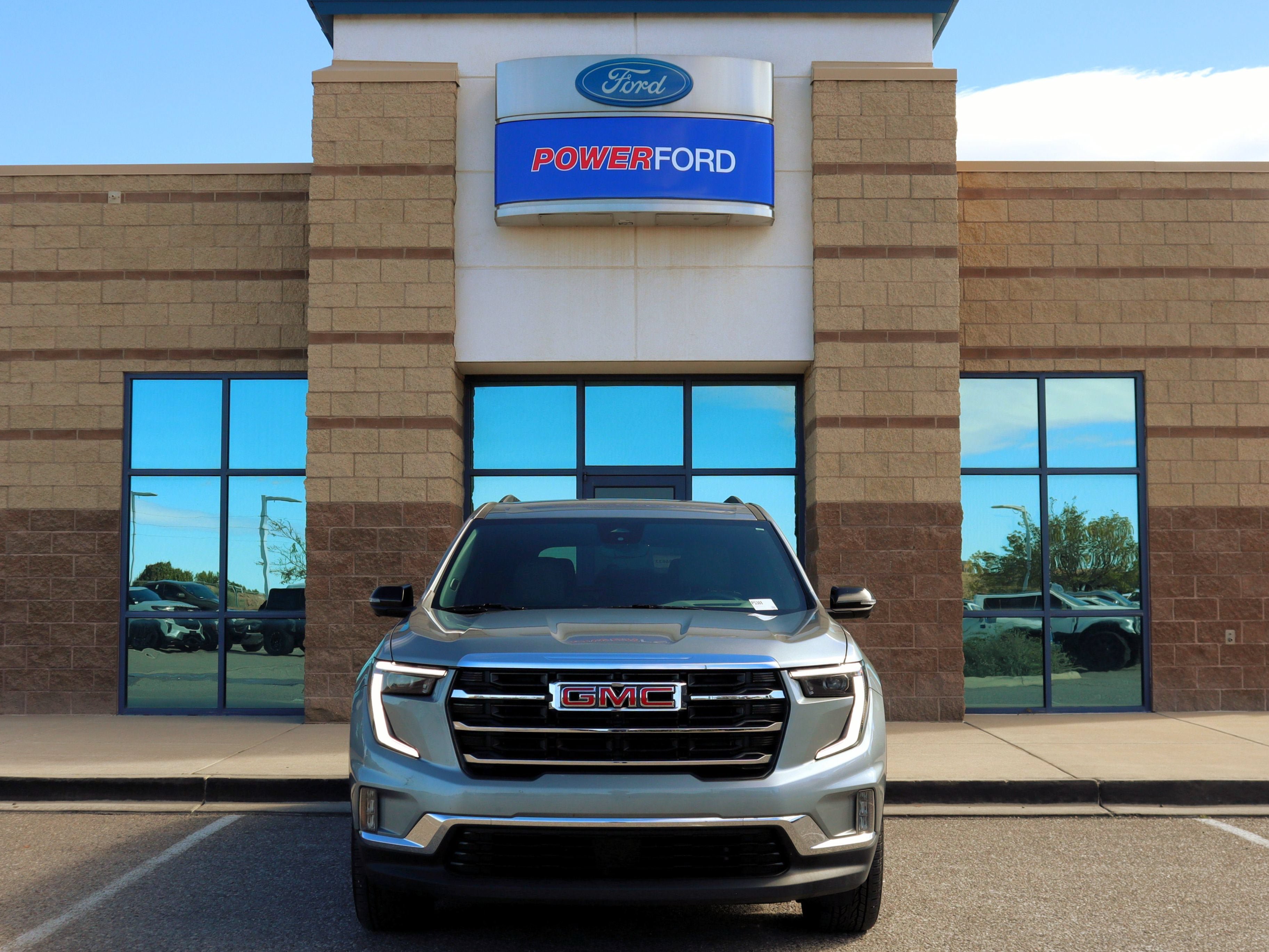 Used 2026 GMC Acadia Elevation w/ Elevation Premium Package AWD/4WD image 3