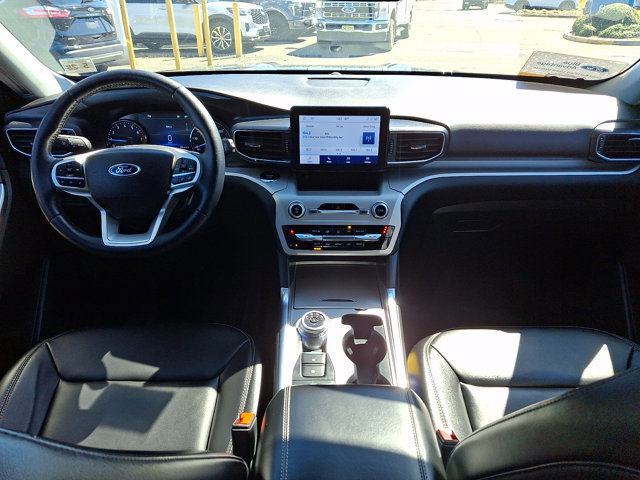 Certified 2023 Ford Explorer XLT w/ Equipment Group 202A image 14