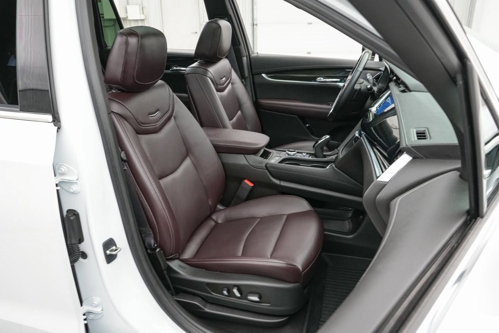 Used 2024 Cadillac XT6 Premium Luxury w/ Technology Package image 28