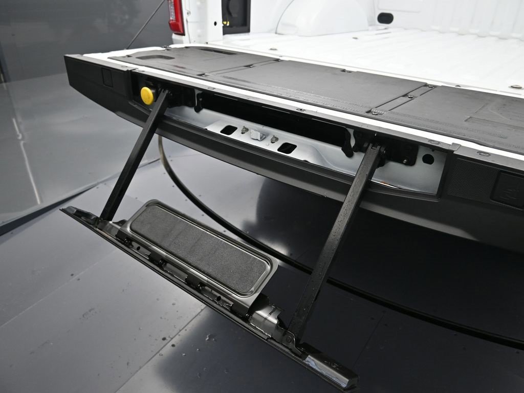 Certified 2023 Ford F150 Lariat w/ Equipment Group 502A High image 42