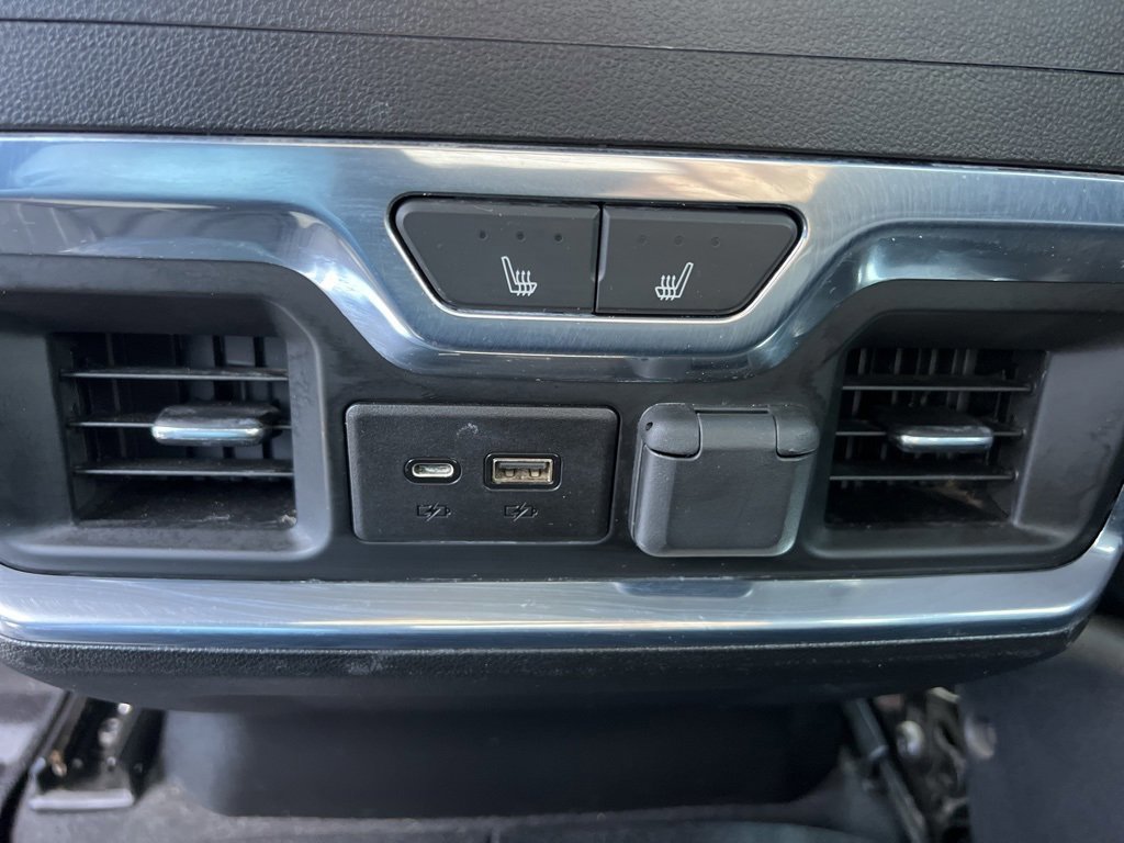 Used 2020 Chevrolet Silverado 2500 LTZ w/ LTZ Texas Edition image 20