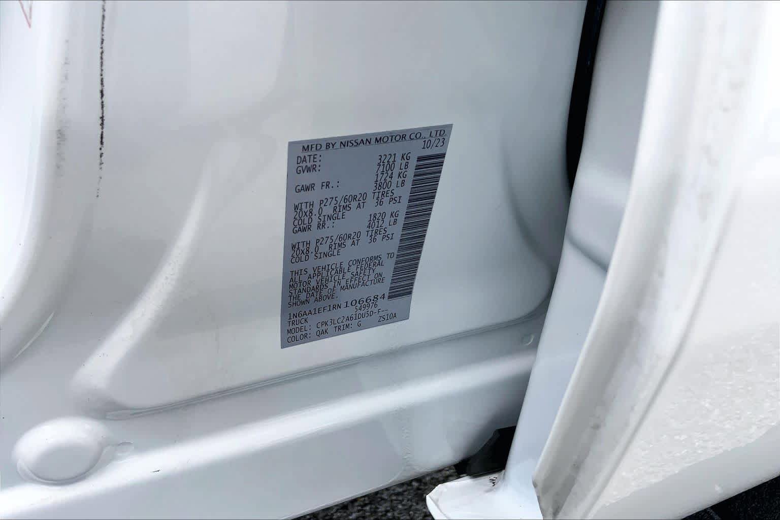Used 2024 Nissan Titan SV RWD image 33