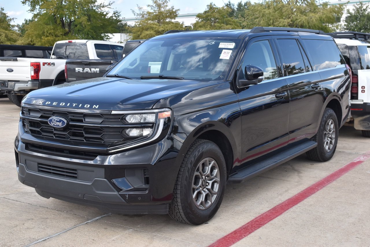 Certified 2026 Ford Expedition Max Active RWD image 2