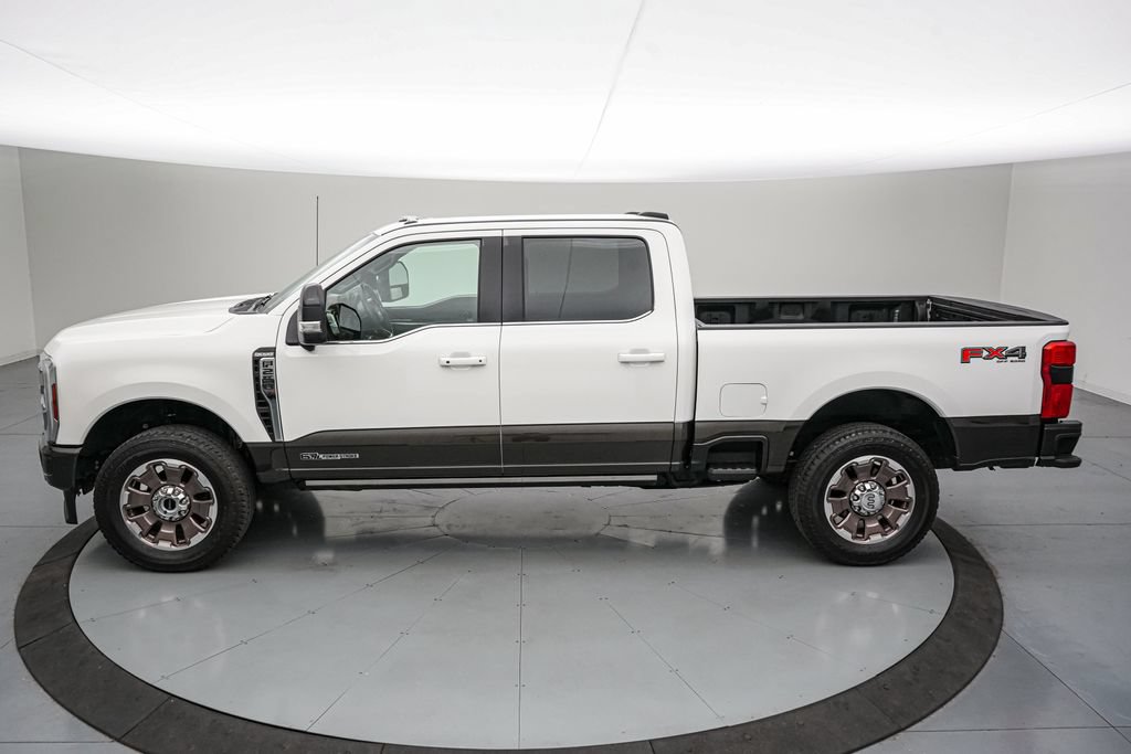 Certified 2025 Ford F250 King Ranch w/ FX4 Off-Road Package AWD/4WD image 9