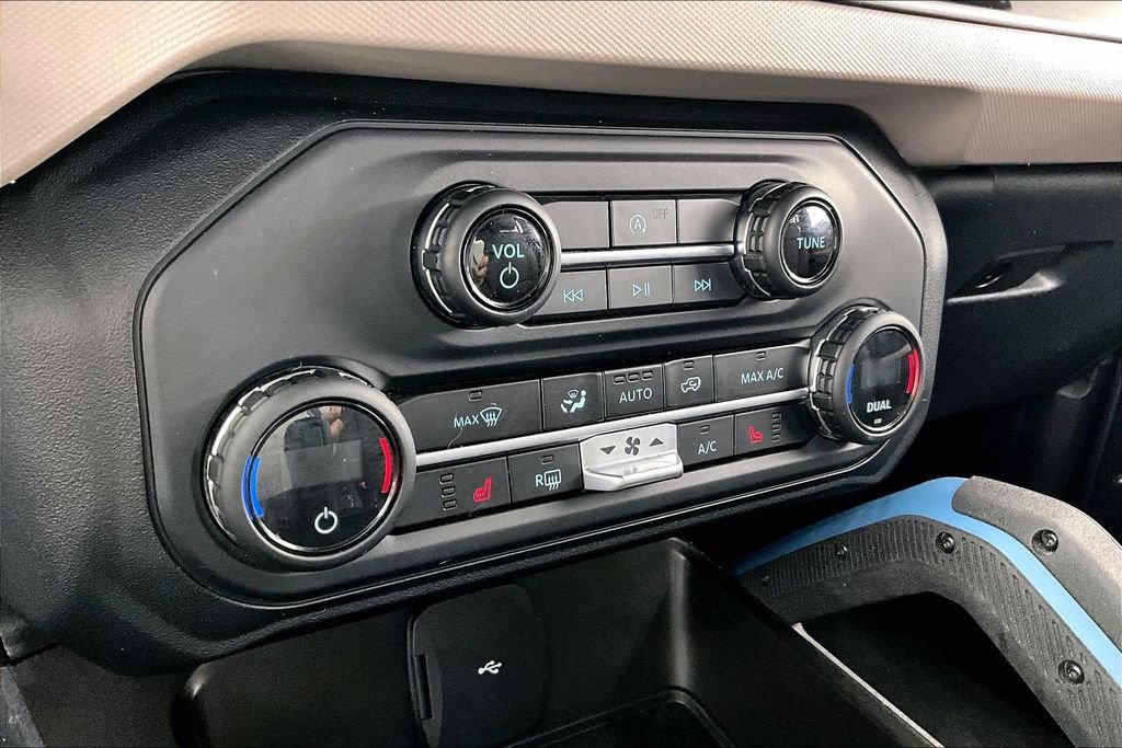 Certified 2023 Ford Bronco Wildtrak AWD/4WD image 31