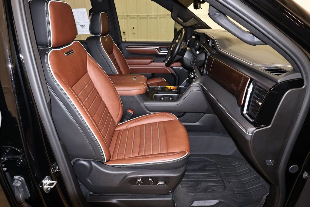 Used 2026 GMC Sierra 3500 Denali Ultimate image 24