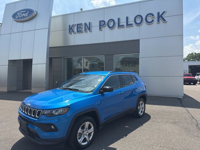 Used 2024 Jeep Compass Latitude image 2