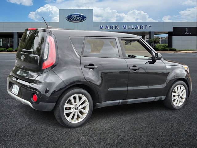 Used 2017 Kia Soul + FWD image 4