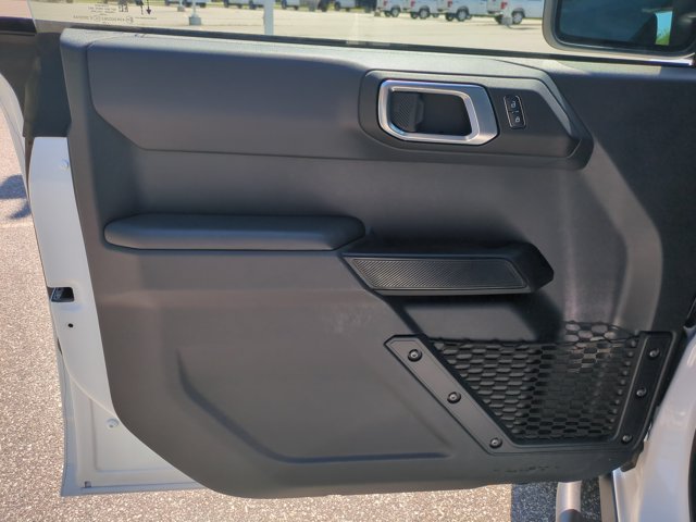 Certified 2025 Ford Bronco 4-Door w/ Sasquatch Package AWD/4WD image 13