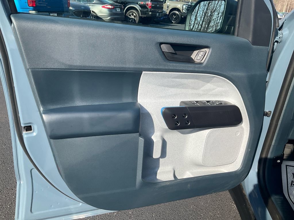 Certified 2025 Ford Maverick XLT w/ Equipment Group 302A image 17