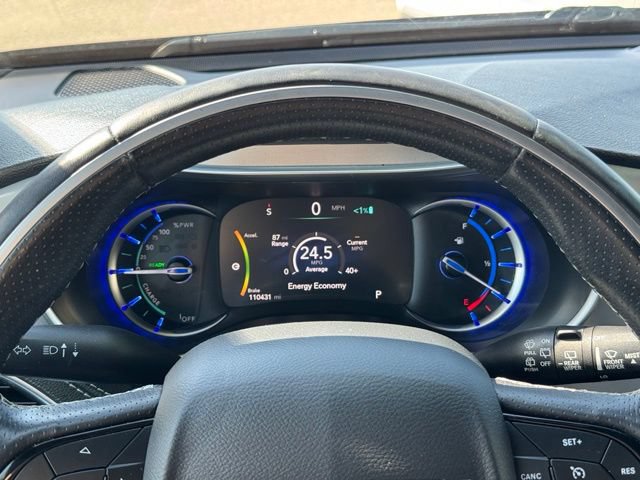 Used 2020 Chrysler Pacifica Limited w/ Advanced Safetytec Group FWD image 30