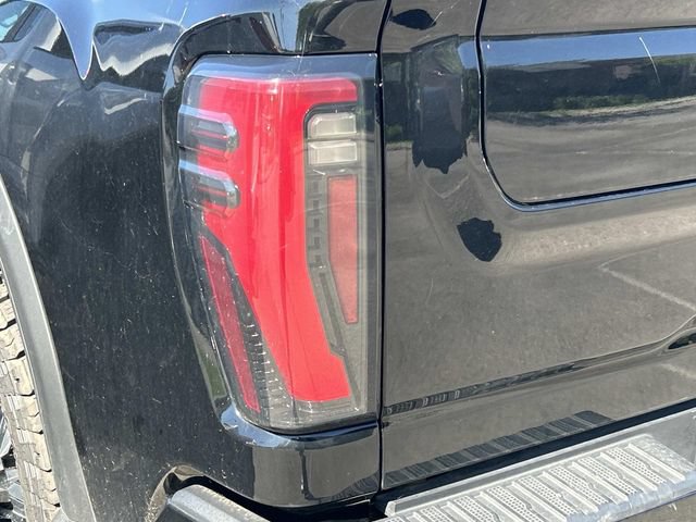 Used 2024 GMC Sierra 2500 AT4 w/ AT4 Premium Plus Package AWD/4WD image 7