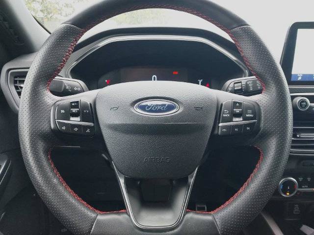 Certified 2024 Ford Escape ST-Line AWD/4WD image 18