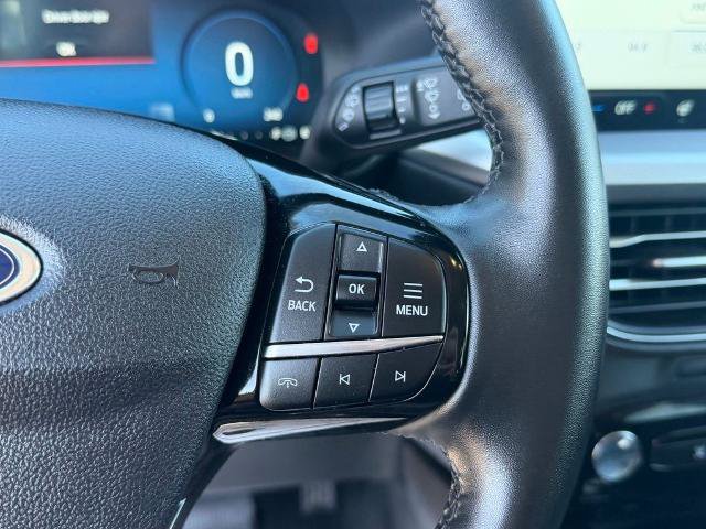 Certified 2025 Ford Escape Platinum AWD/4WD image 30