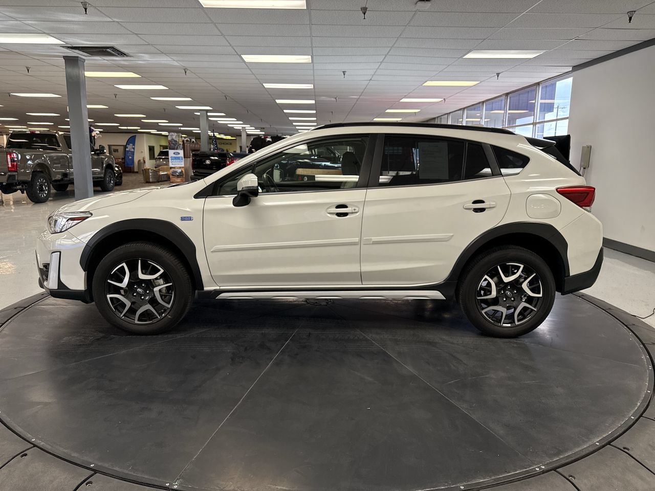 Used 2023 Subaru Crosstrek Hybrid w/ Moonroof Package w/Navigation AWD/4WD image 5