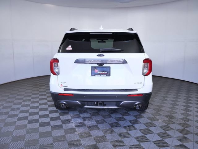 Certified 2022 Ford Explorer XLT w/ Equipment Group 202A AWD/4WD image 7