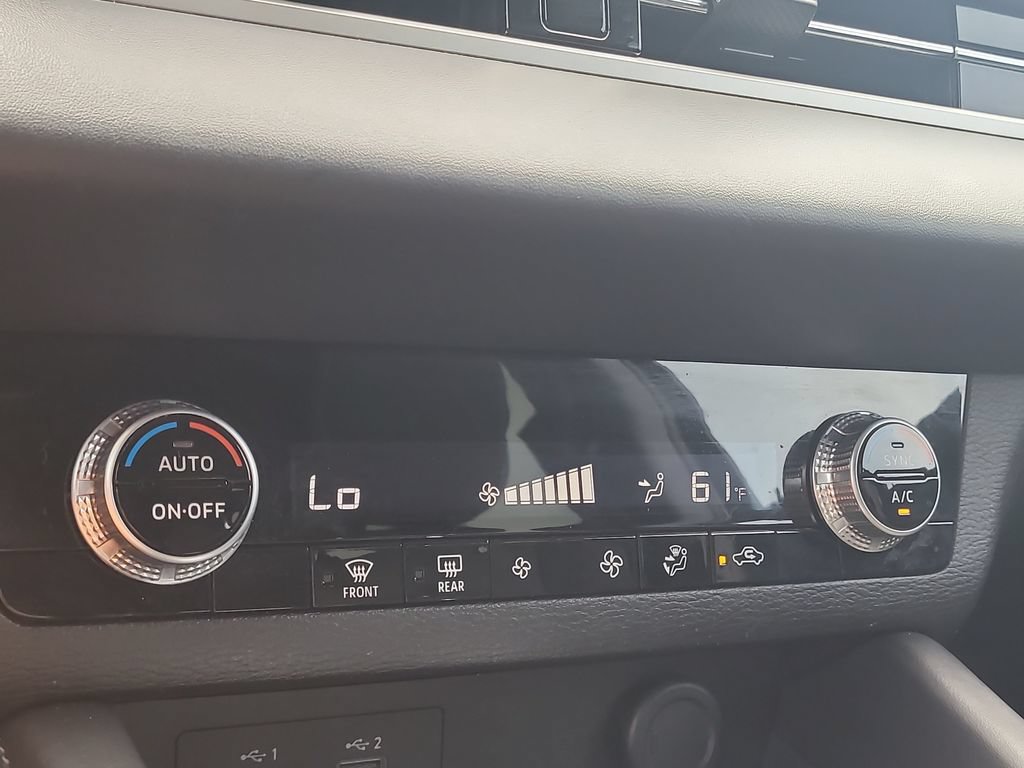 Used 2024 Mitsubishi Outlander ES FWD image 20