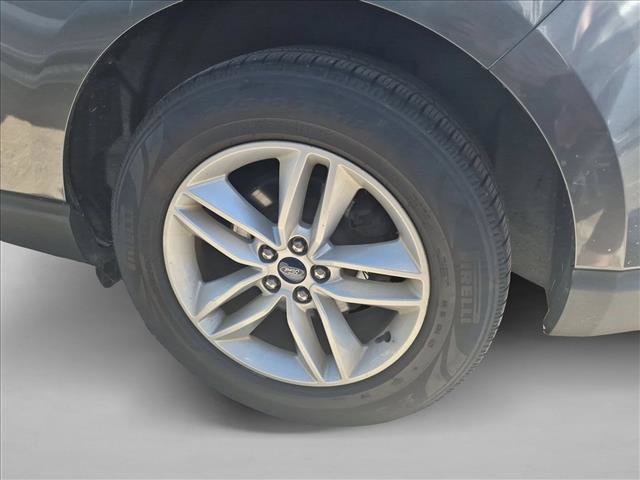 Certified 2018 Ford Edge SEL w/ Equipment Group 201A FWD image 8