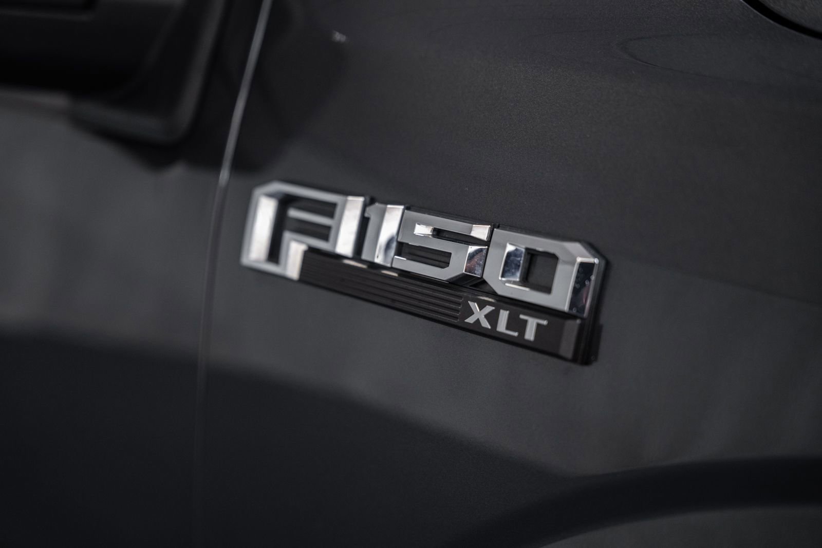 Certified 2018 Ford F150 XLT w/ Equipment Group 302A Luxury AWD/4WD image 18