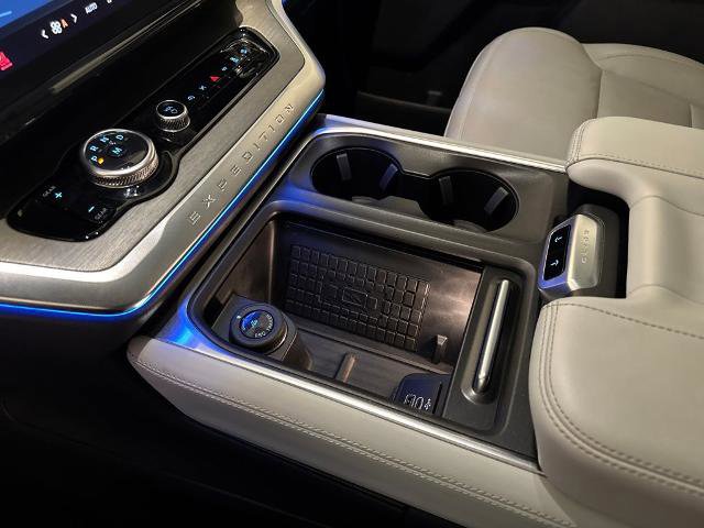 Certified 2025 Ford Expedition Platinum w/ Driver's Package image 31