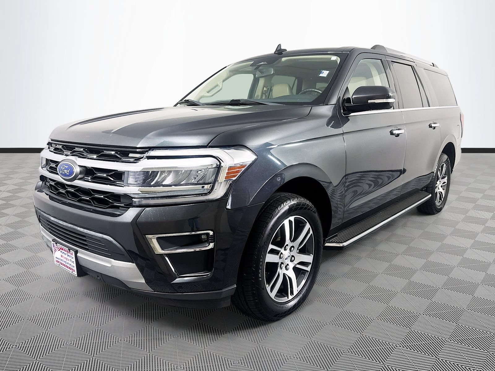 Certified 2023 Ford Expedition Max Limited RWD image 3
