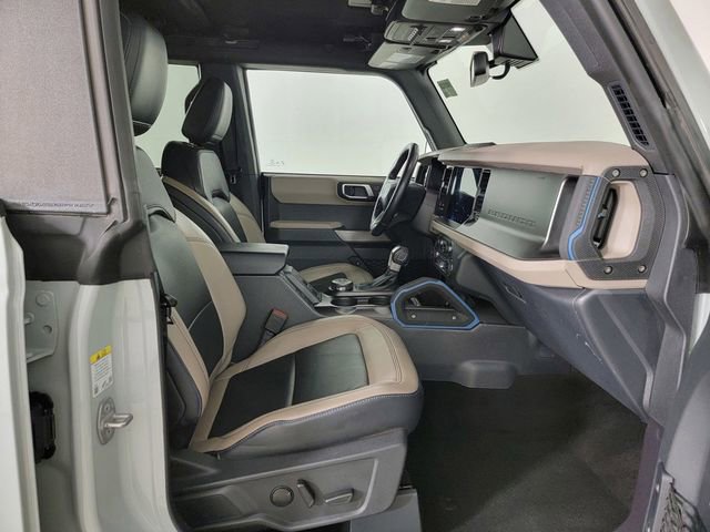 Certified 2022 Ford Bronco Wildtrak AWD/4WD image 18