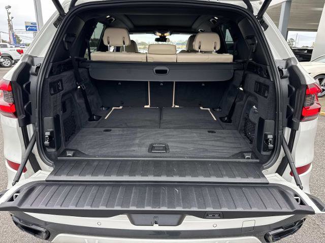 Used 2022 BMW X5 sDrive40i w/ M Sport Package image 13