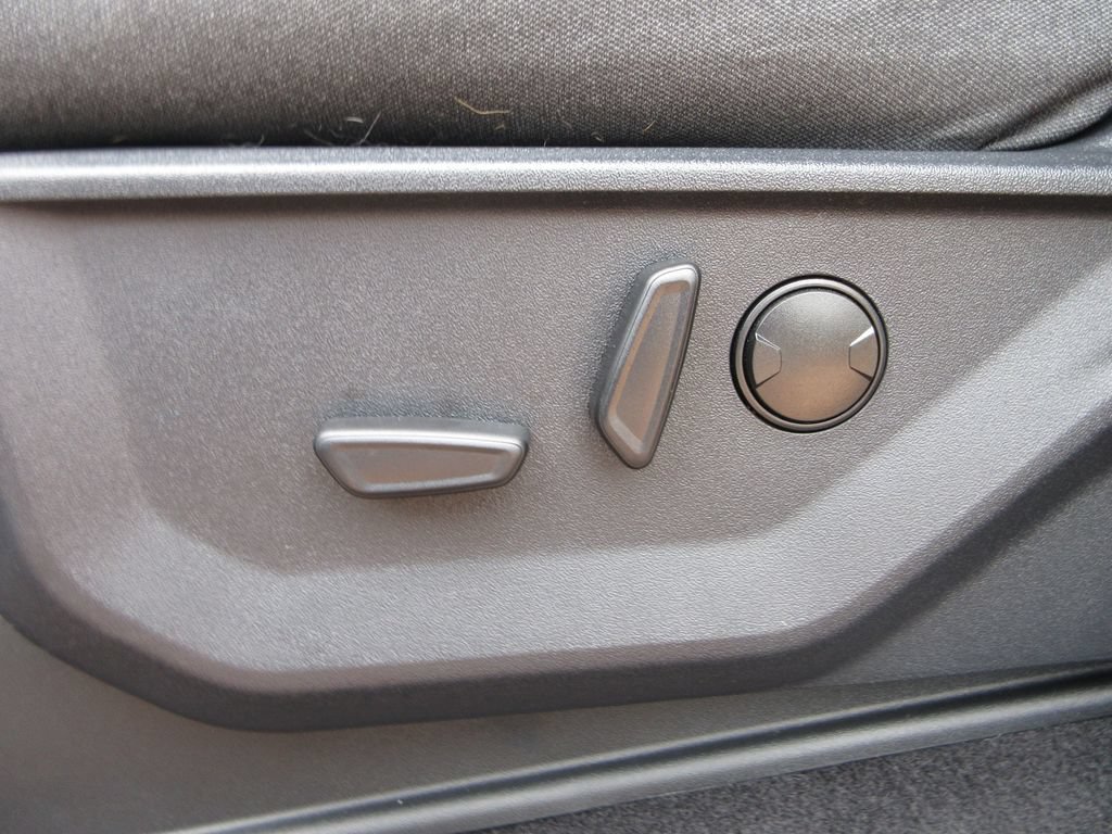 Certified 2024 Ford F150 Lightning Flash AWD/4WD image 12