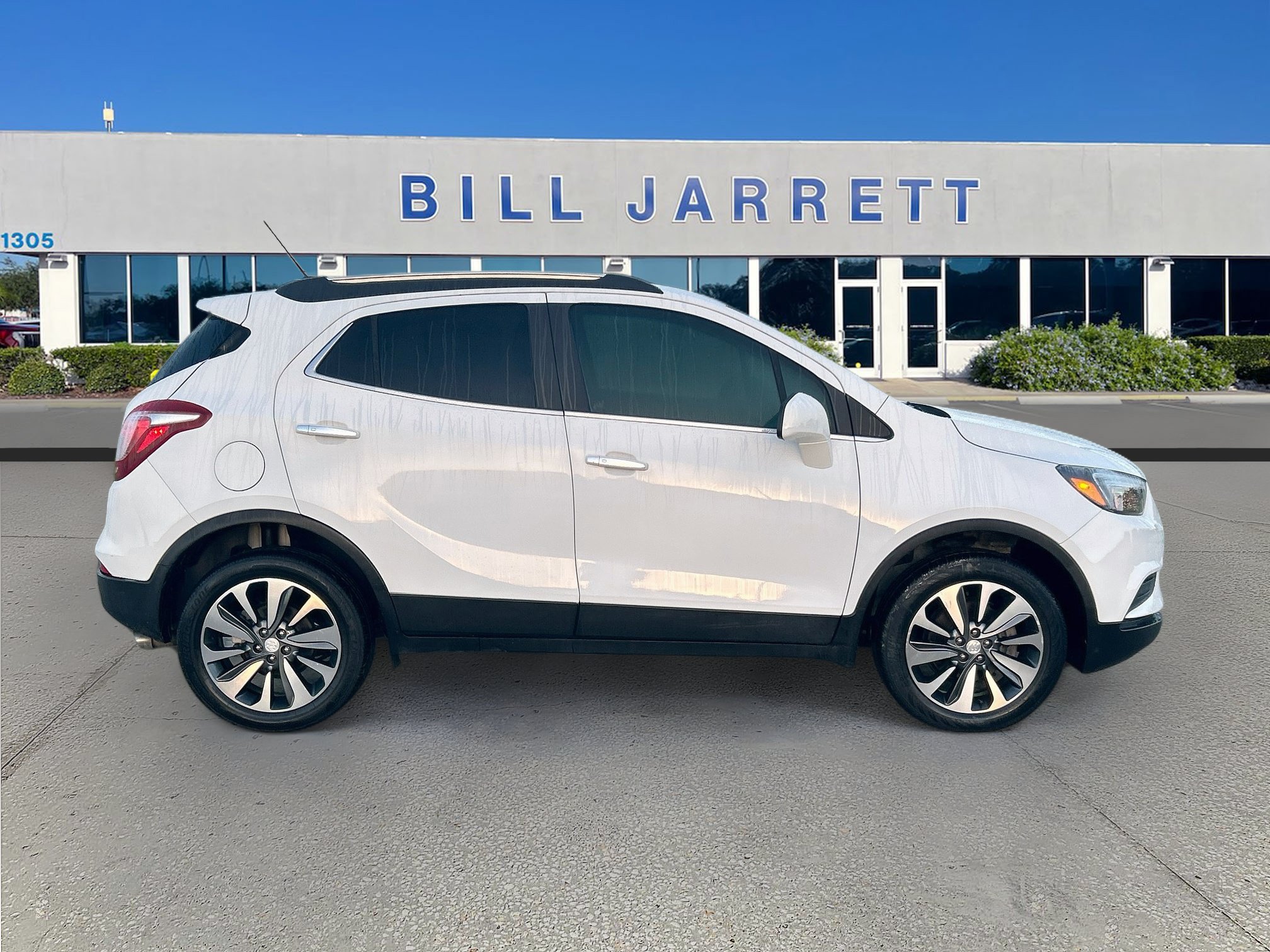 Used 2022 Buick Encore Preferred w/ Safety Package AWD/4WD image 8
