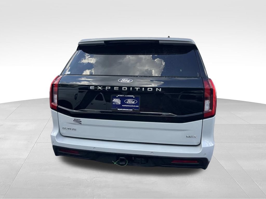 Certified 2025 Ford Expedition Max Active AWD/4WD image 5