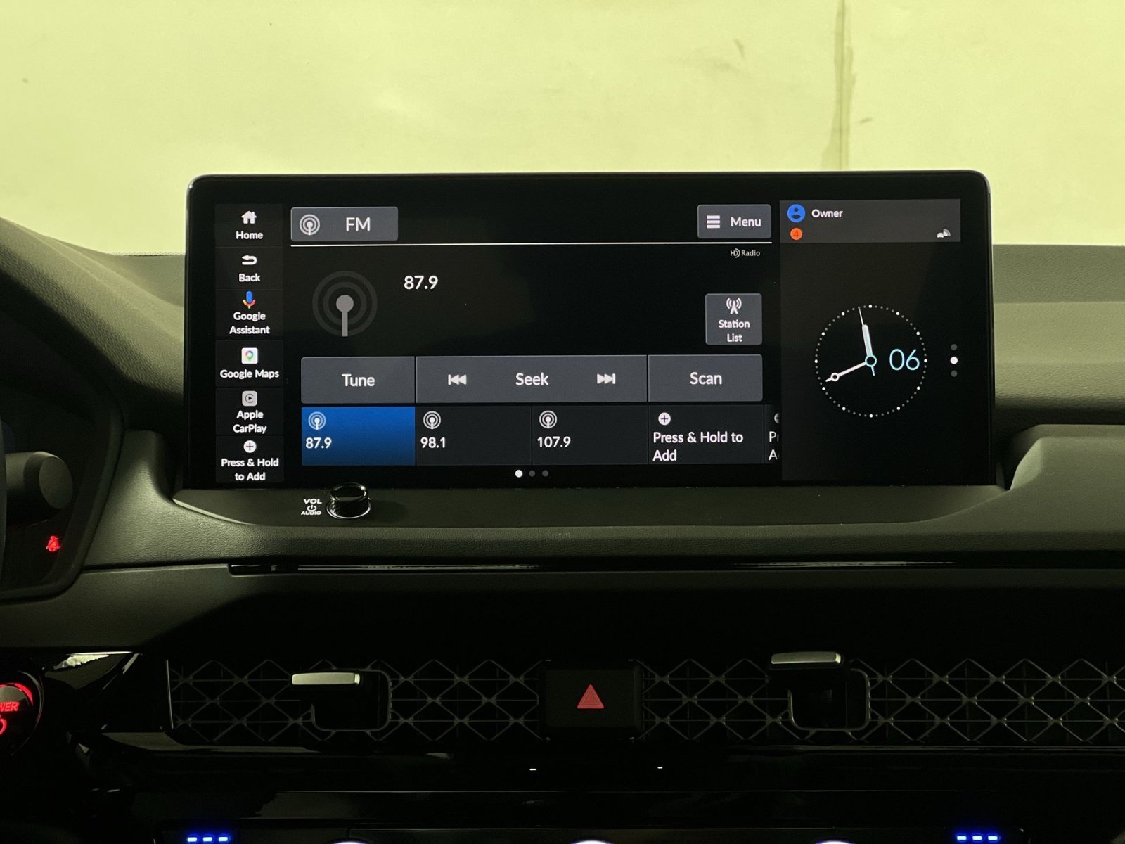 Used 2024 Honda Accord Touring image 18