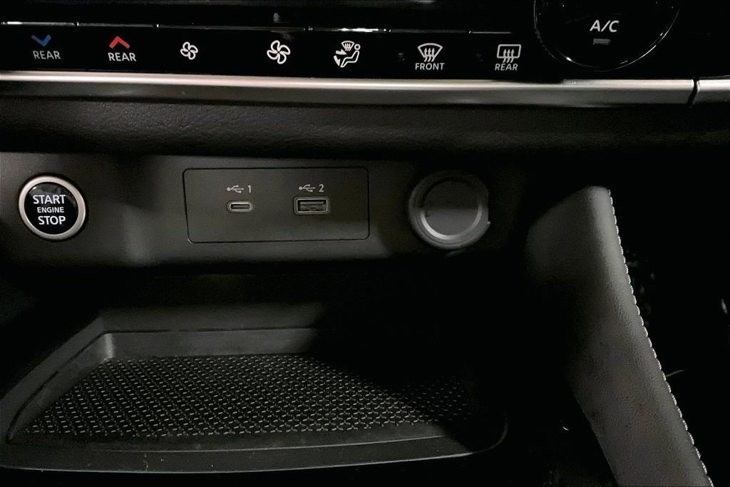 Used 2023 Nissan Rogue SL w/ SL Premium Package image 31