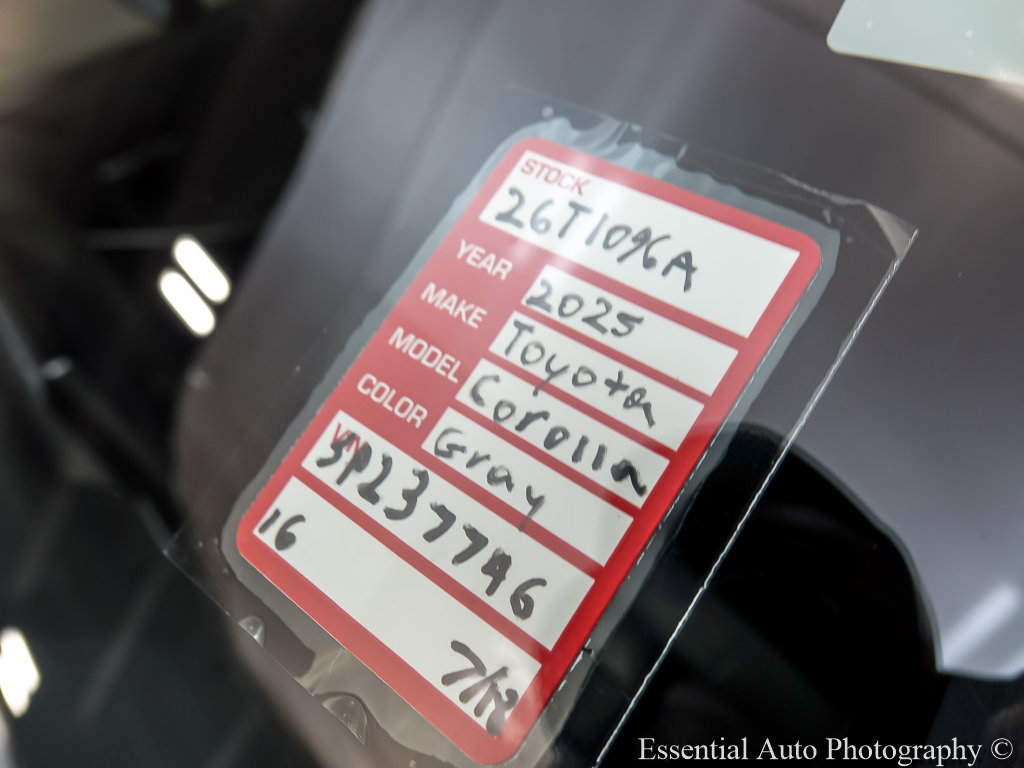 Used 2025 Toyota Corolla SE w/ SE Premium Package FWD image 28