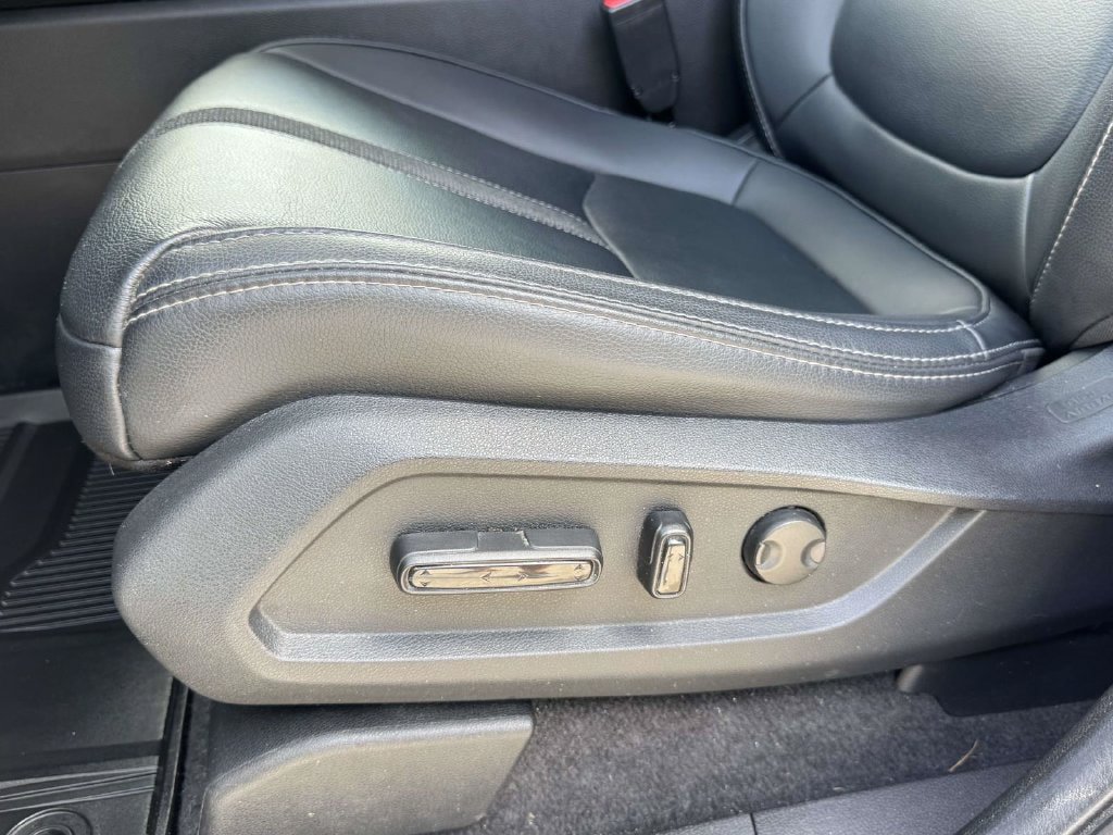 Used 2024 Honda Pilot Touring image 20