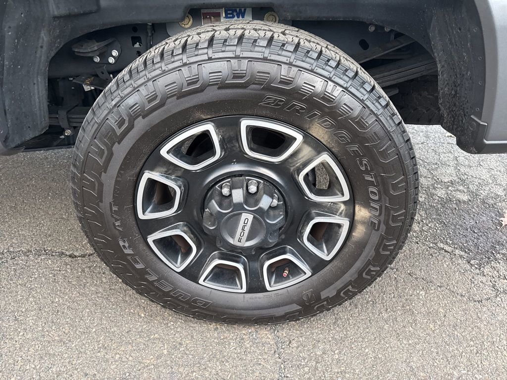 Certified 2023 Ford F350 Platinum w/ FX4 Off-Road Package image 11