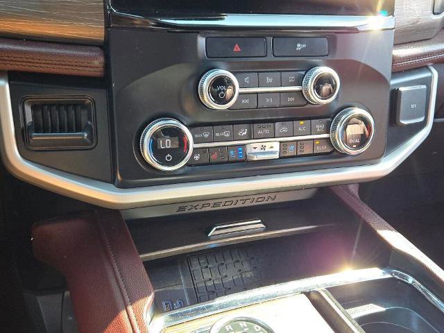 Certified 2023 Ford Expedition Limited image 30