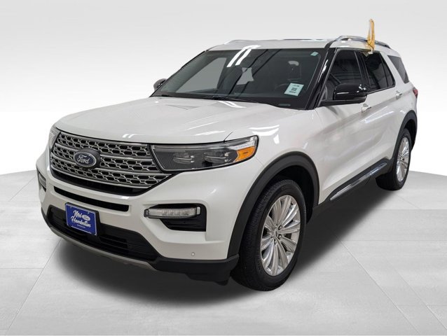 Certified 2023 Ford Explorer Limited w/ Equipment Group 301A AWD/4WD image 18