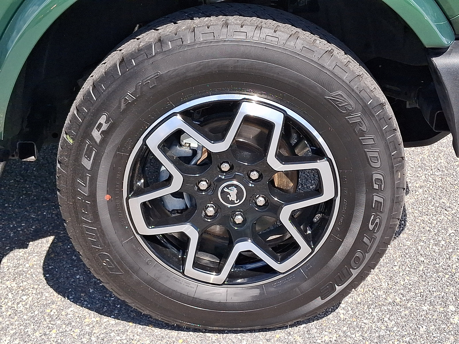 Certified 2025 Ford Bronco Outer Banks AWD/4WD image 9