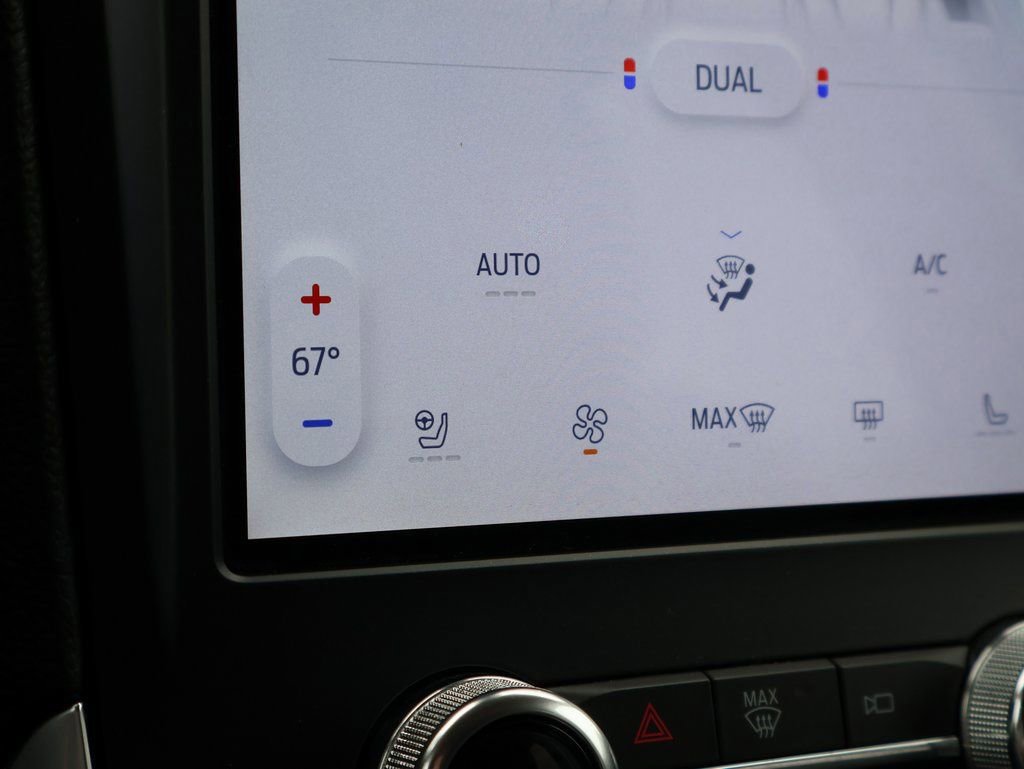 Certified 2022 Ford Edge Titanium image 36