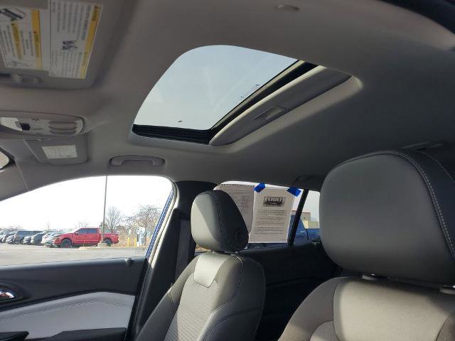 Used 2024 Chevrolet Trax LT w/ Sunroof Package image 6