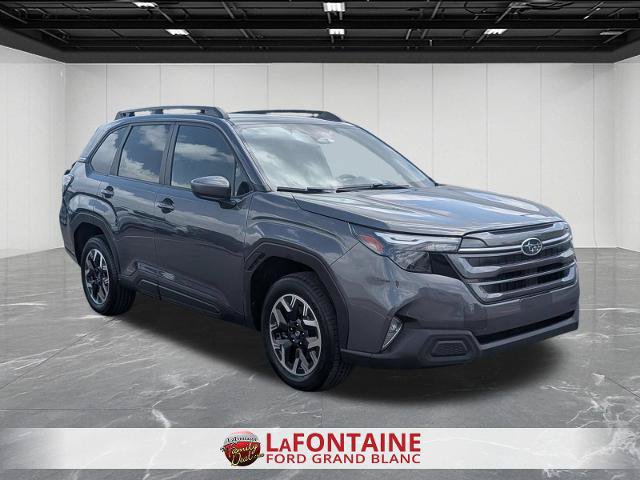 Used 2025 Subaru Forester Premium AWD/4WD image 7