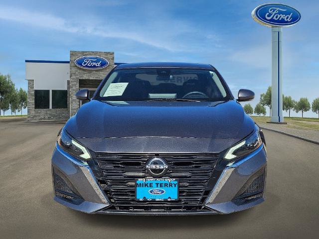 Used 2023 Nissan Altima 2.5 SL FWD image 2