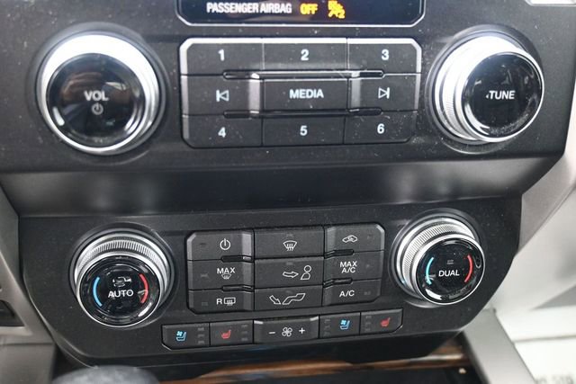 Certified 2019 Ford F150 Lariat w/ Equipment Group 502A Luxury AWD/4WD image 14