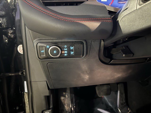 Certified 2025 Ford Explorer ST-Line w/ ST-Line Street Pack image 14