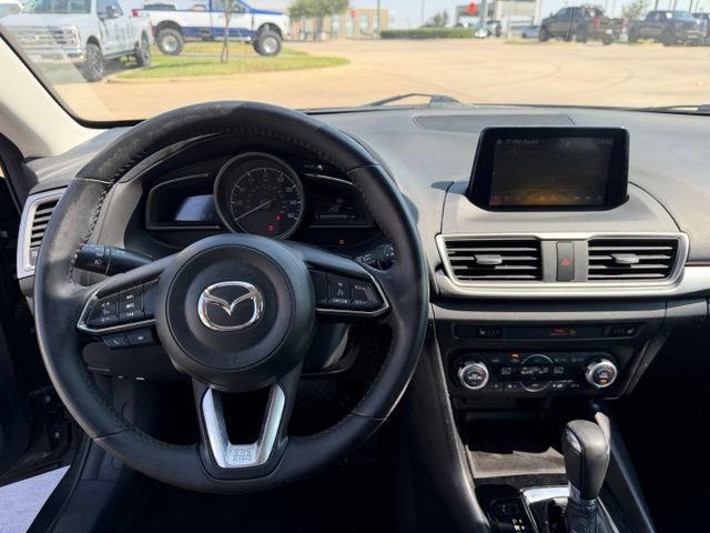 Used 2018 MAZDA MAZDA3 Touring FWD image 12